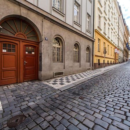 Rose Antique Apartment Прага Экстерьер фото