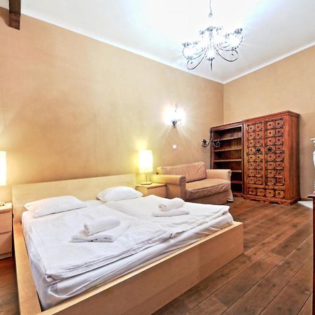 Rose Antique Apartment Прага Экстерьер фото