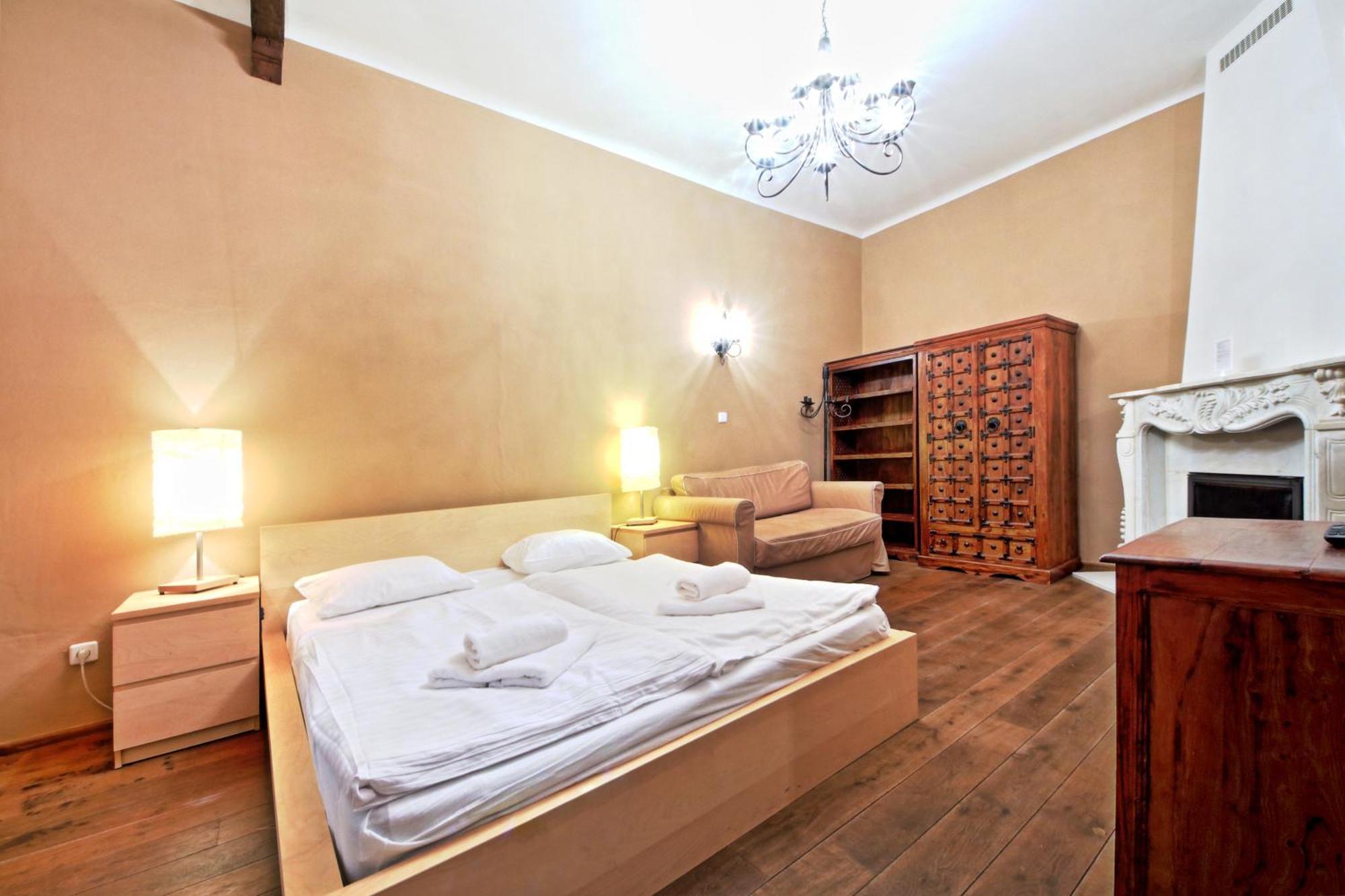 Rose Antique Apartment Прага Экстерьер фото